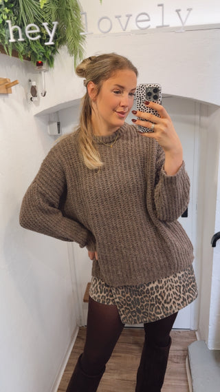 Grobstrick Pullover – Cozy Knit Vibes