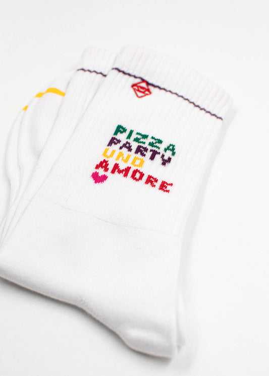 Pizza Party & Amore: 39-42