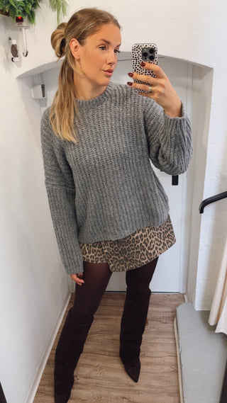Grobstrick Pullover – Cozy Knit Vibes