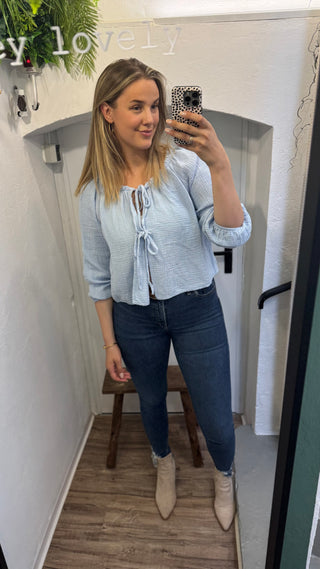 Musselinbluse mit Schleifen