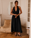 Elegantes Neckholder Maxikleid
