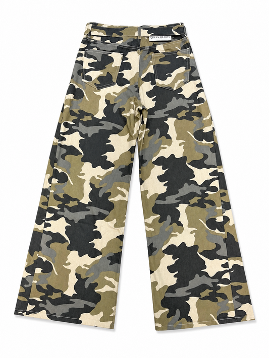 Camouflage Wide Leg Jeans – High Waist