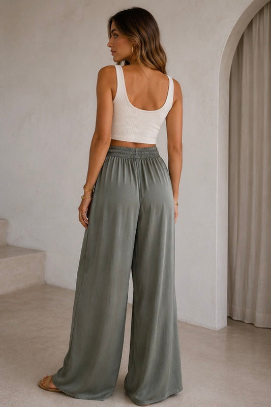 Olivefarbende Satinhose